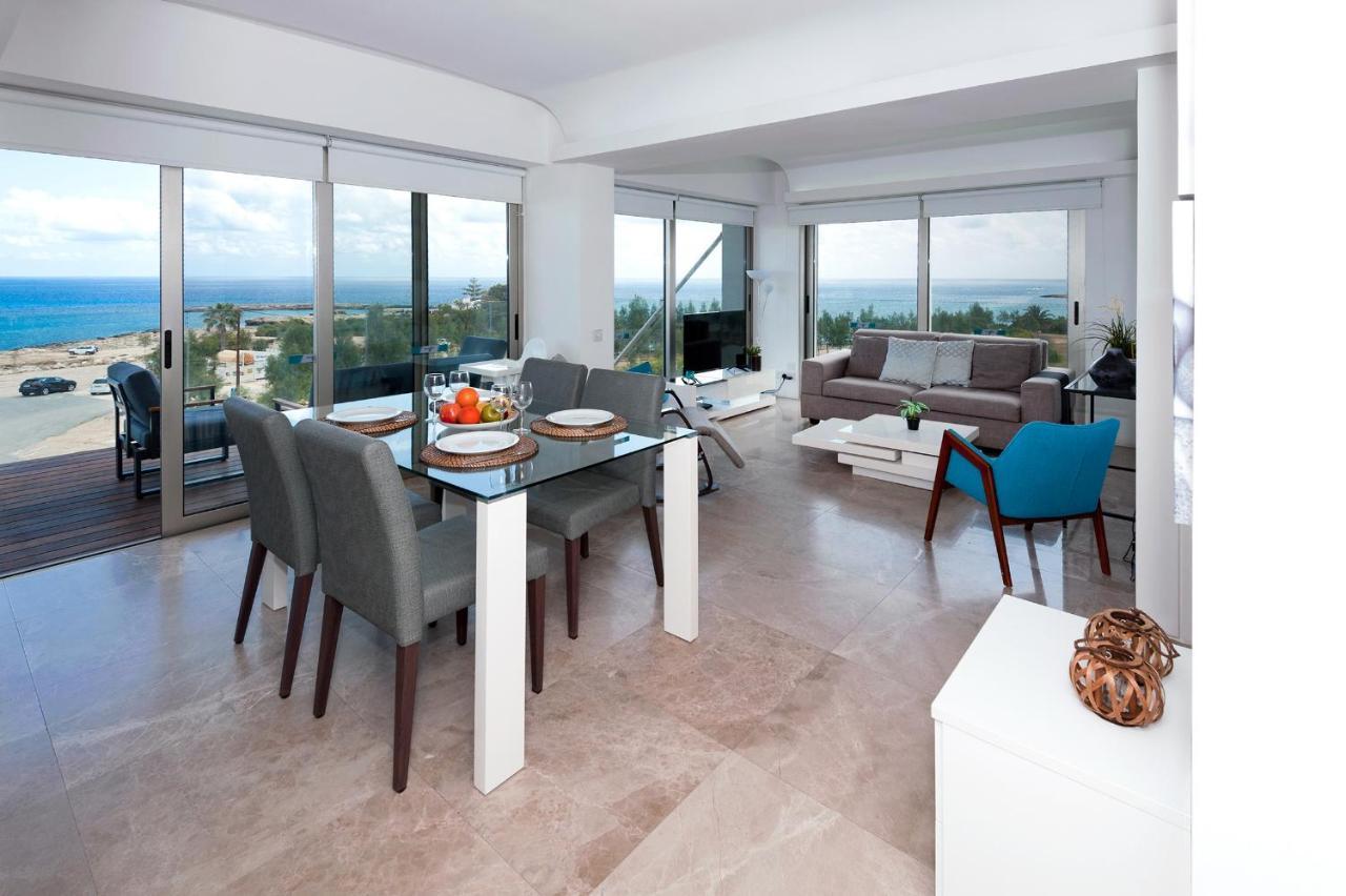 Apartment Marisol - Beachfront Protarász Kültér fotó