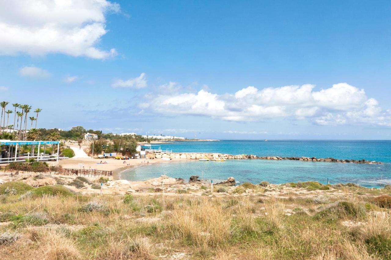 Apartment Marisol - Beachfront Protarász Kültér fotó