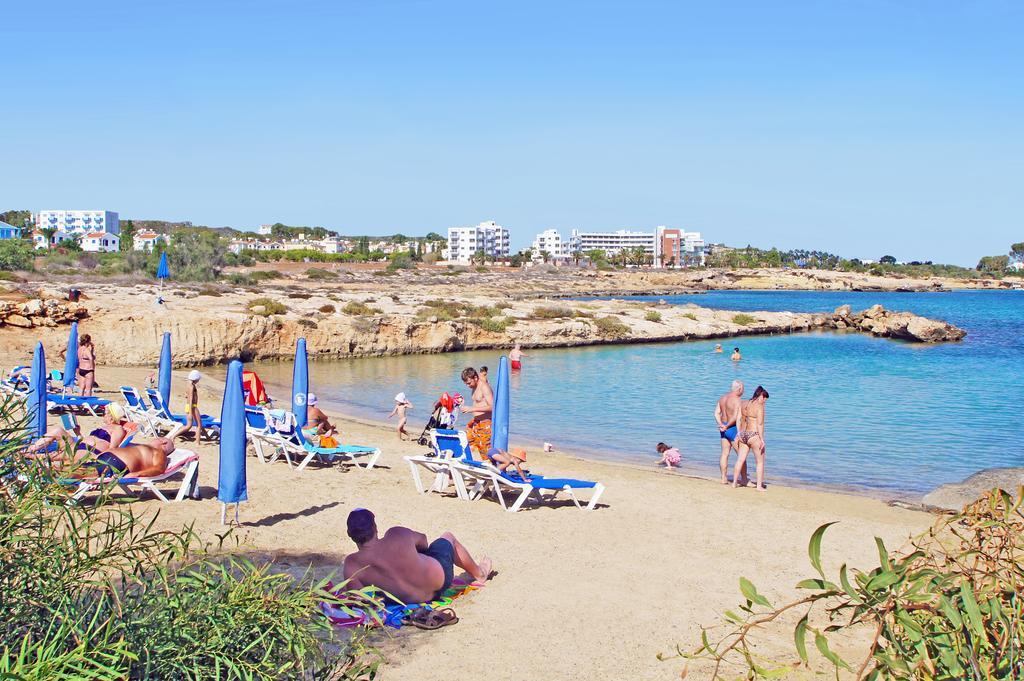 Apartment Marisol - Beachfront Protarász Szoba fotó